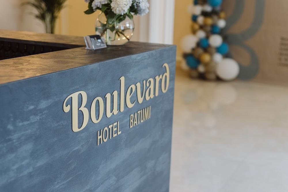 Boulevard Hotel Μπατούμι Εξωτερικό φωτογραφία