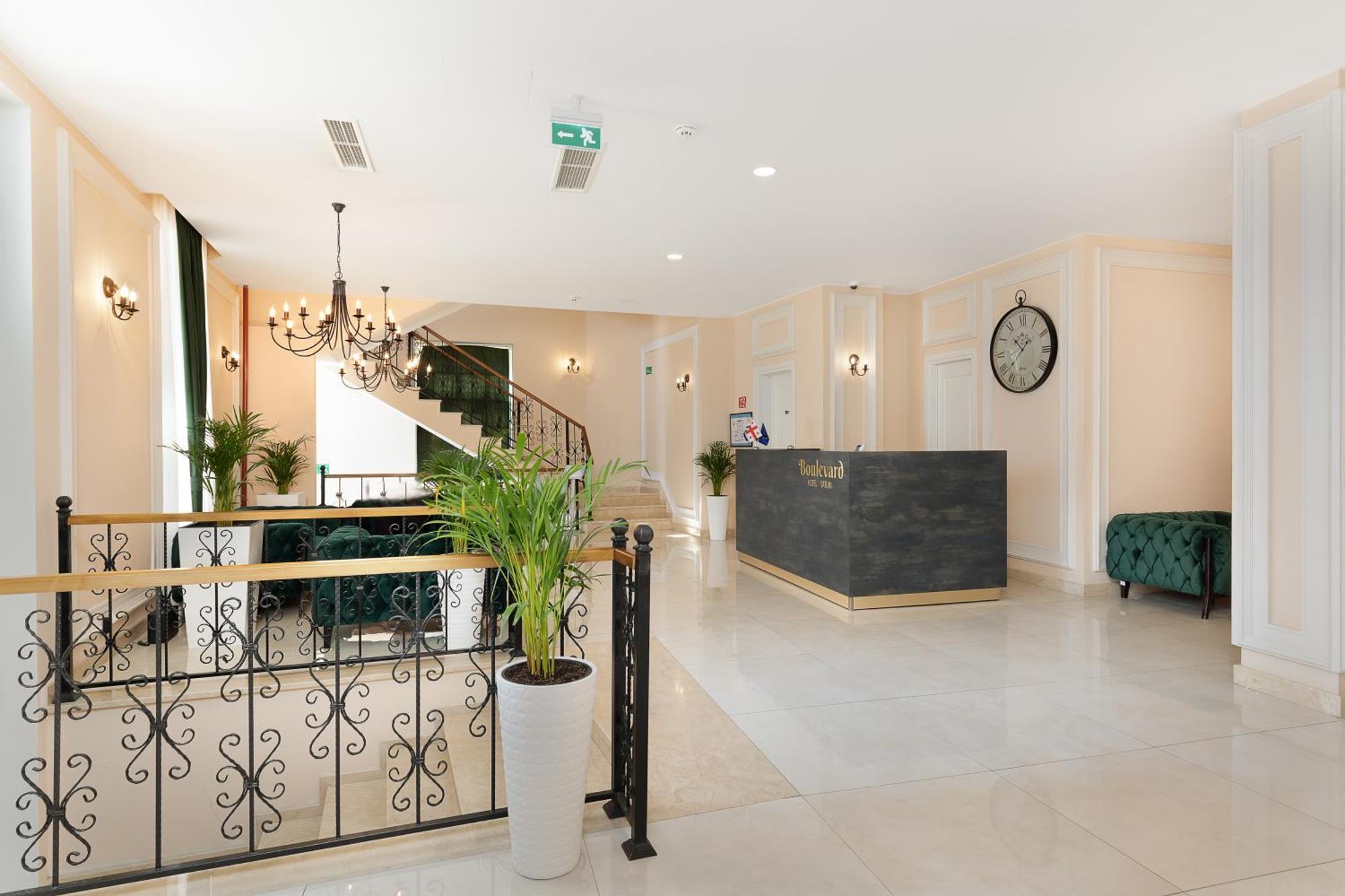 Boulevard Hotel Μπατούμι Εξωτερικό φωτογραφία